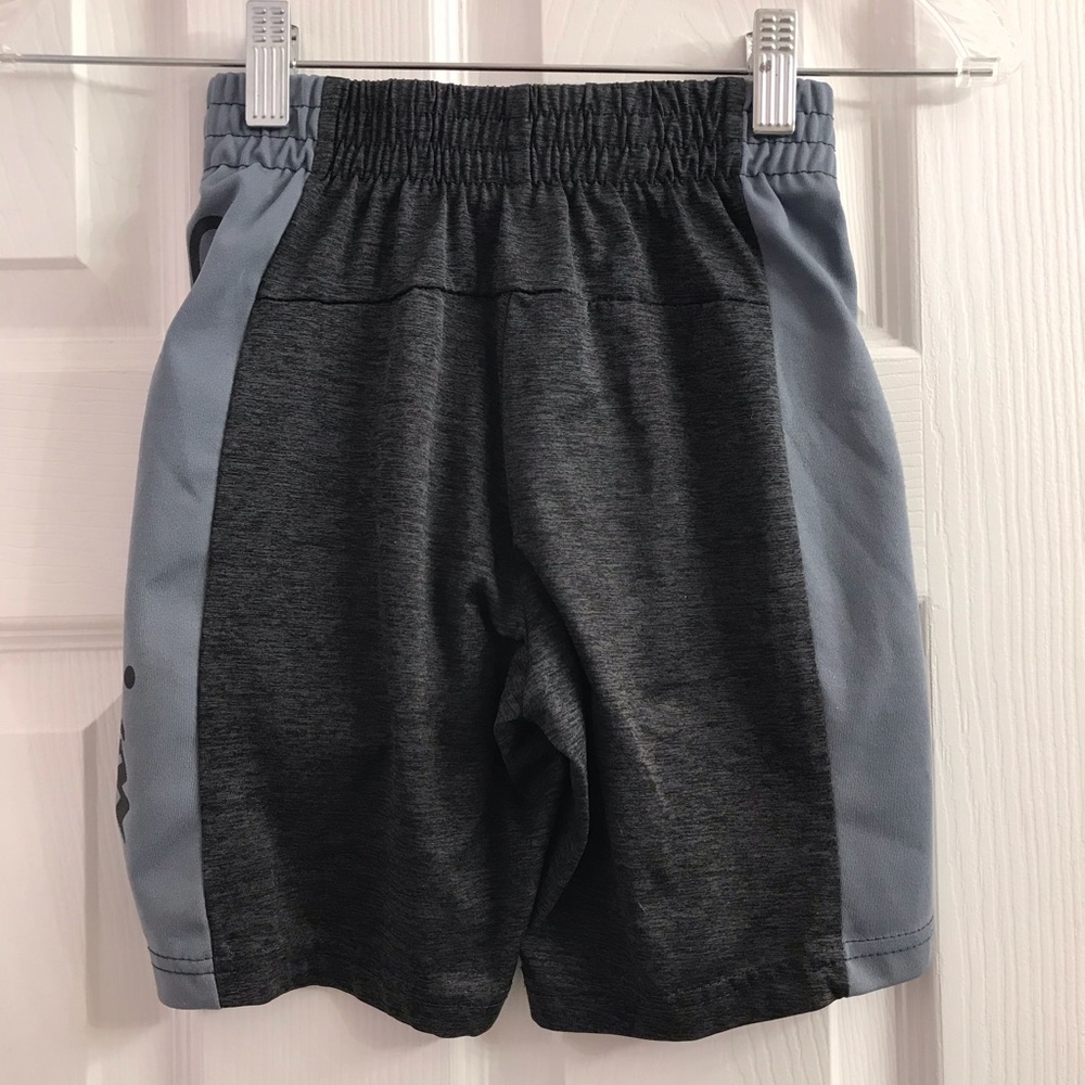 Boys Champion Shorts Black & Gray Size 7/8 - Picture 7 of 14